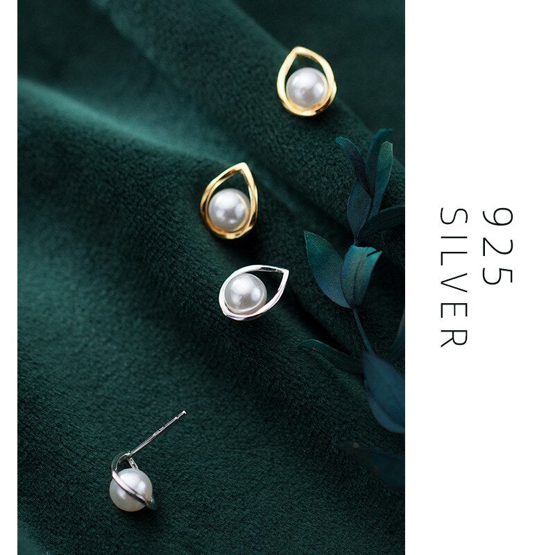 Charm Drop Water Pearl Earring