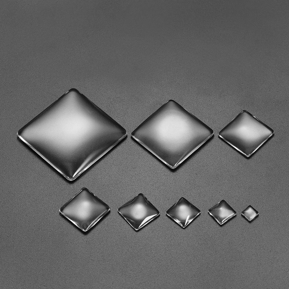 5 à 50 cabochons carrés en verre transparent de 6 à 40 mm.
