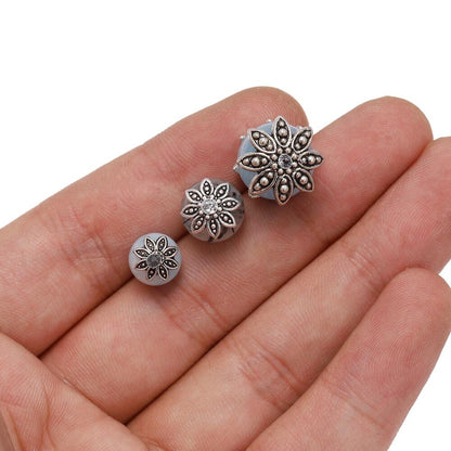 Capuchons de perles de fleurs en relief antiques à 8 pétales de 7, 9, 13 mm