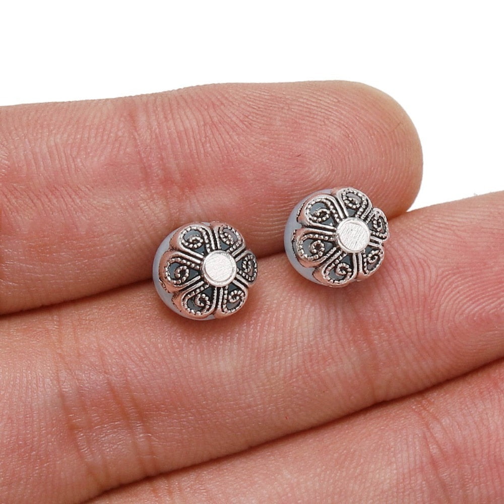 Capuchons de perles de fleurs creuses tibétaines à 6 pétales de 8 mm, 50 pièces