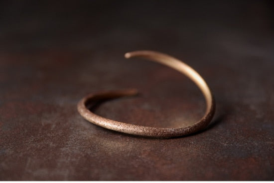 Bracelet manchette réglable en cuivre massif rustique simple pour la chance