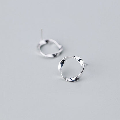 Minimalism Round Design Stud Earrings