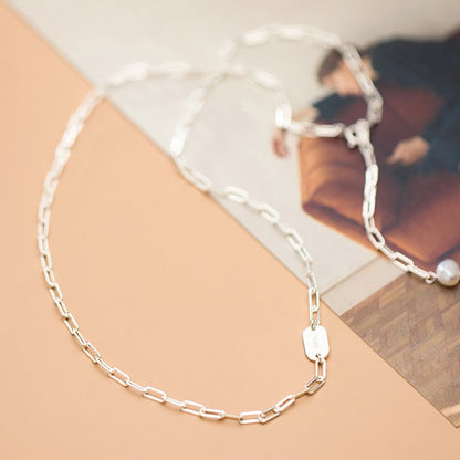 Minimalist Oval Pendant Necklace