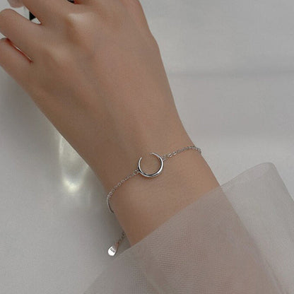 Minimalist Moon Link Chain Bracelet