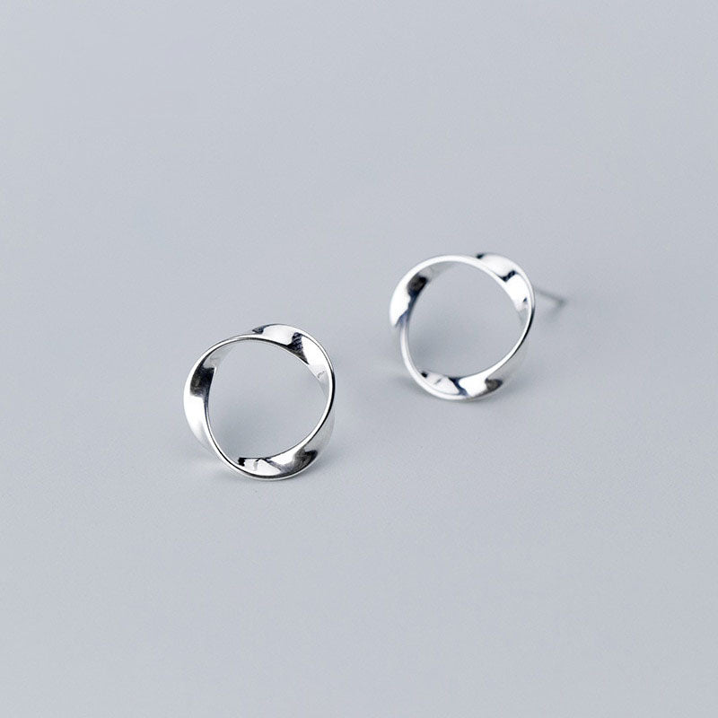 Minimalism Round Design Stud Earrings