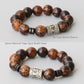 Grand bracelet de perles en bois naturel avec charme Om Mantra