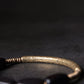 Bracelet de perles chapelet en laiton martelé et ébène
