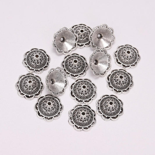 14 mm, 8 Blütenblätter, geschnitzte Blumen, antike Perlenkappen, 20 Stück