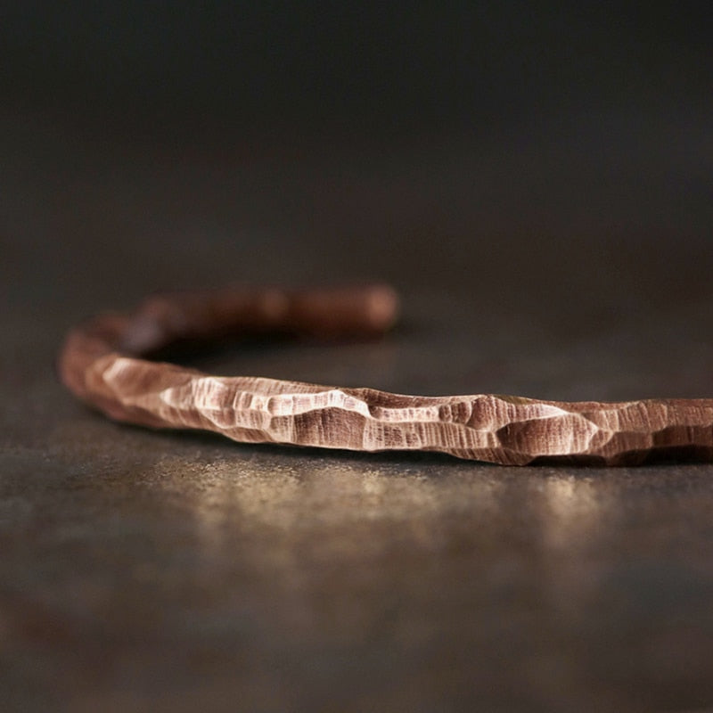 Bracelet manchette de santé en cuivre à texture de bosse martelée