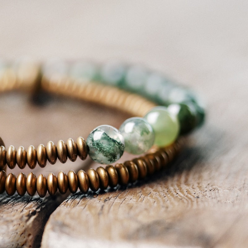 Bracelet à deux rangs petites perles d'agate mousse, breloque en cuivre