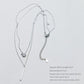 Halskette mit geometrischem Anhänger aus silberner Zirkonscheibe