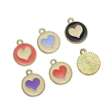 10 pendentifs ronds en alliage en forme de cœur et d'amour