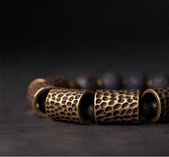 Bracelet tube en laiton et pierre de lave rocheuse