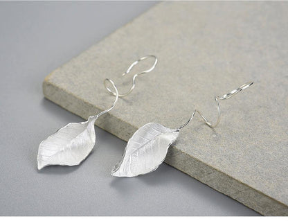 Elegant Autumn Leaf Earring 