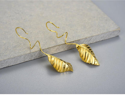 Elegant Autumn Leaf Earring 