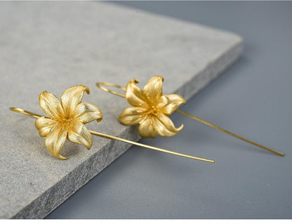 Lily Flower Dangle Earring 