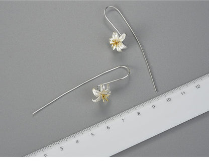 Lily Flower Dangle Earring 