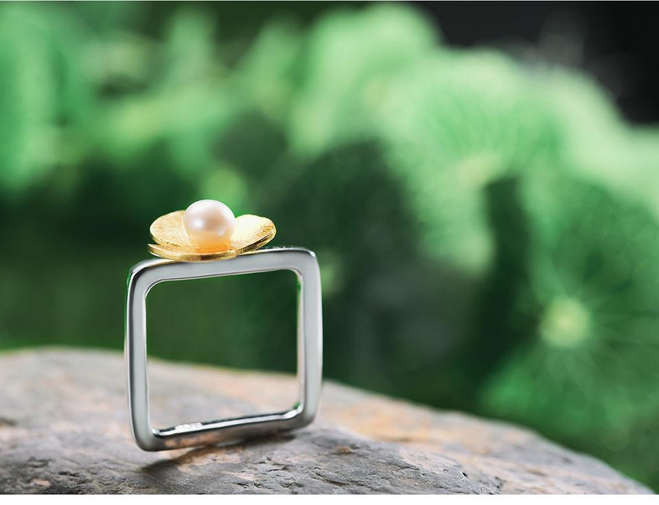 Pearl Clover Ring 
