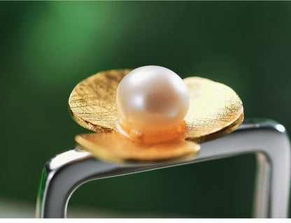 Pearl Clover Ring 