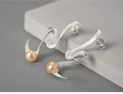 Pearl Spiral Curved Earrings 