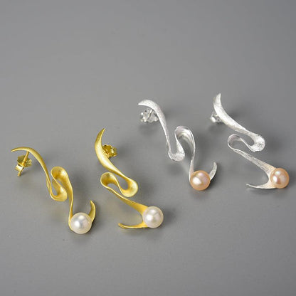 Pearl Spiral Curved Earrings 