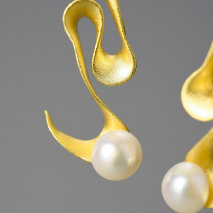 Pearl Spiral Curved Earrings 