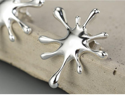 Splashing Metal Stud Earring 