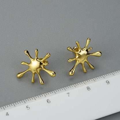 Splashing Metal Stud Earring 