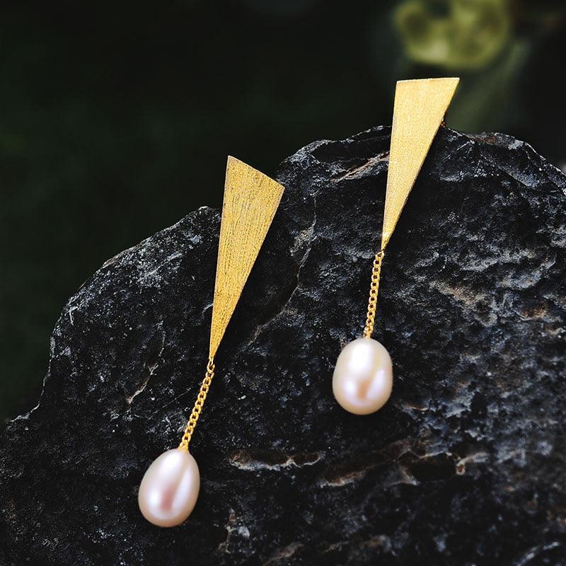 Triangle Pearl Earring 